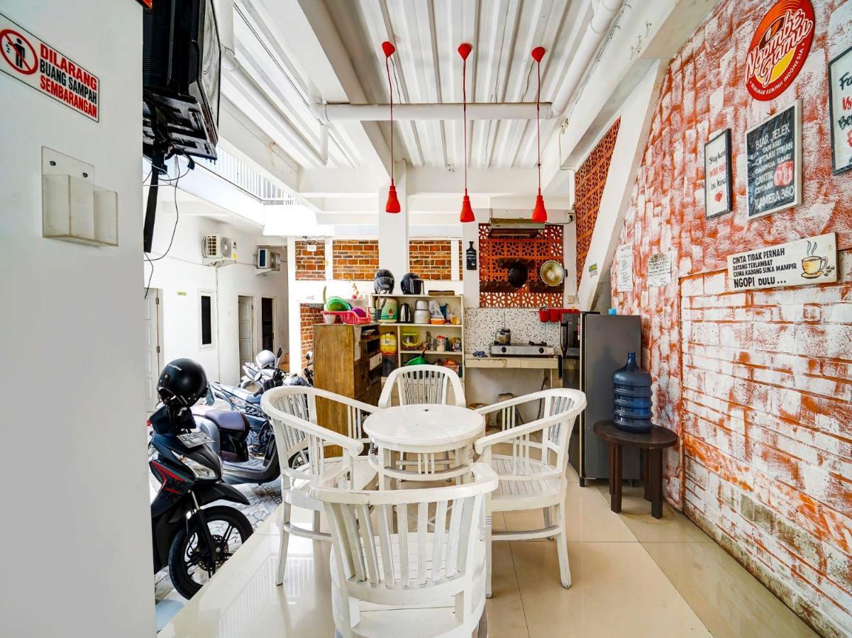 Super Oyo 91173 Guesthouse King Puntodewo Pakualaman Bagian luar foto