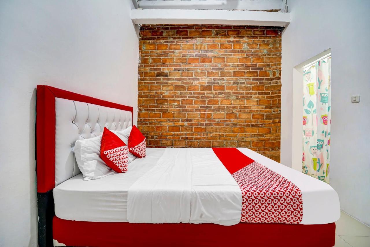 Super Oyo 91173 Guesthouse King Puntodewo Pakualaman Bagian luar foto