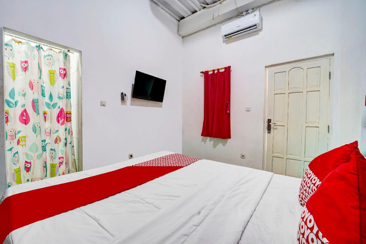 Super Oyo 91173 Guesthouse King Puntodewo Pakualaman Bagian luar foto