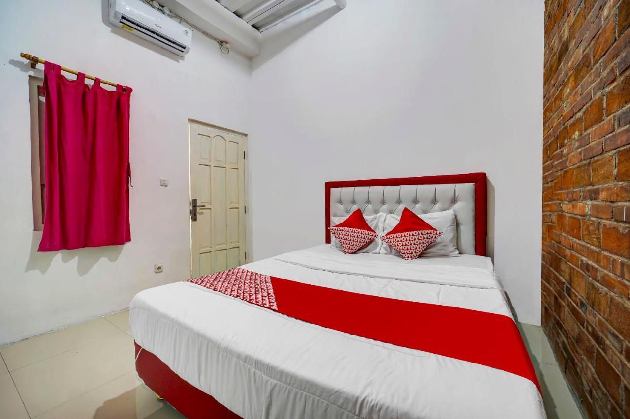 Super Oyo 91173 Guesthouse King Puntodewo Pakualaman Bagian luar foto